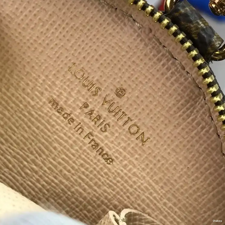 205FY0126 LV Bags 0716